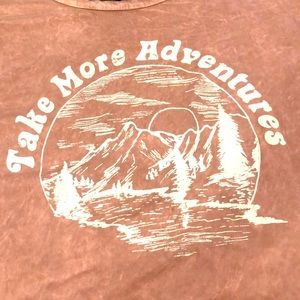 brown light tye dye tshirt cropped never worn amazing condition